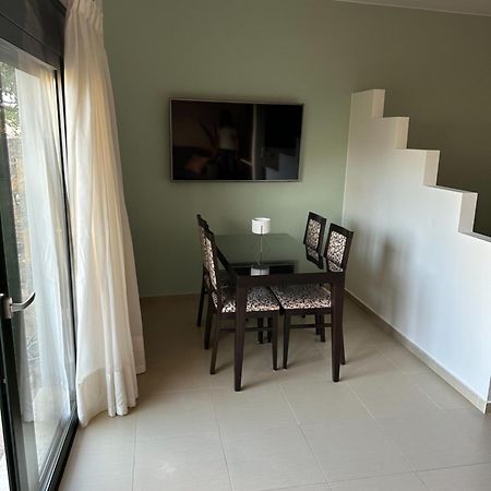 Dryades อายิโอสนิโกลาโอส ภายนอก รูปภาพ